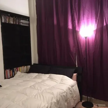 Single Kingsize Bed Close To Metro A Stop Furio Camillo Lgbxfriendlyo