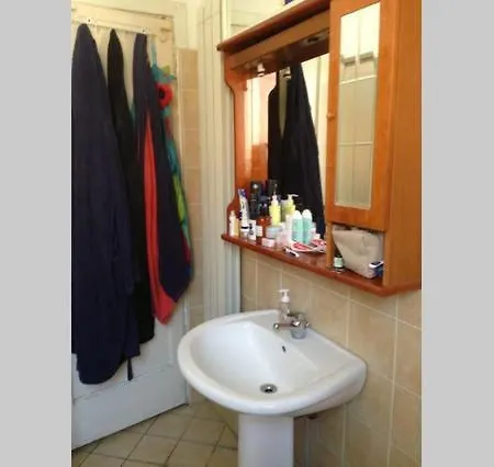 게스트하우스 Single Kingsize Bed Close To Metro A Stop Furio Camillo Lgbxfriendlyo 로마